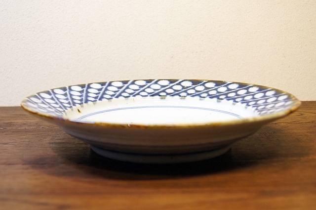 砥部焼中田窯（7寸皿スズラン２枚） 砥部焼中田窯（7寸皿スズラン2枚） 砥部焼 中田窯 7寸